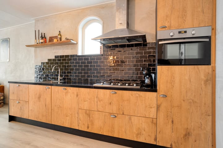 Photo 11 of Poststraat 28