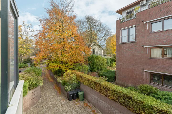 Photo 14 of Parkstraat 15