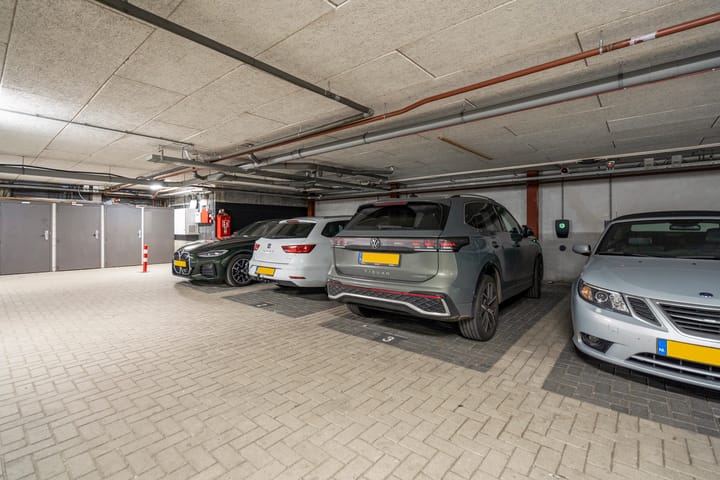 Photo 37 of Entrepotdok 127