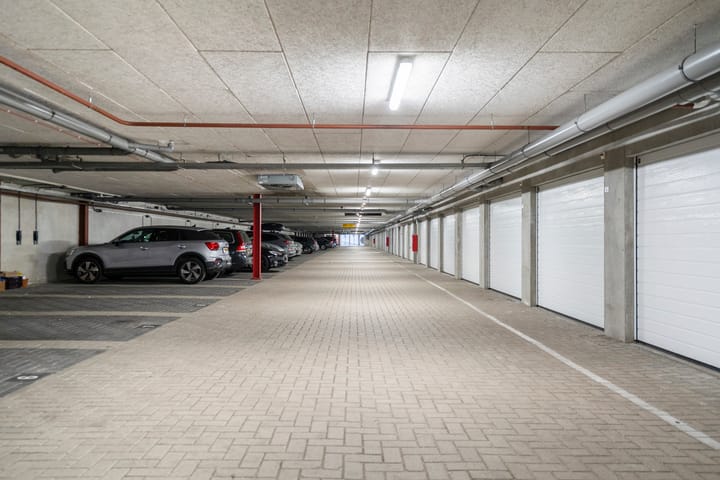 Photo 38 of Entrepotdok 127