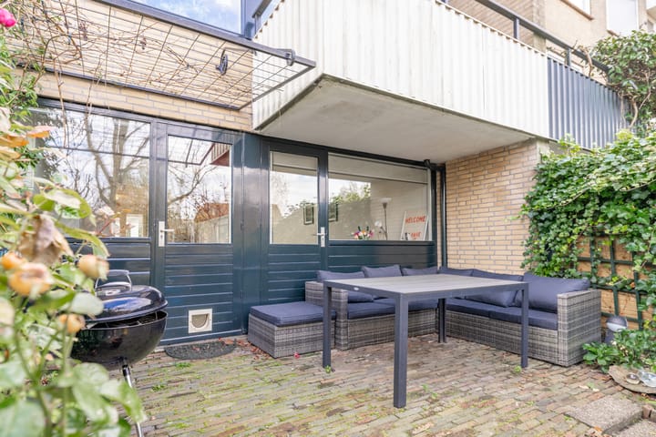 Photo 15 of Van den Berghlaan 461