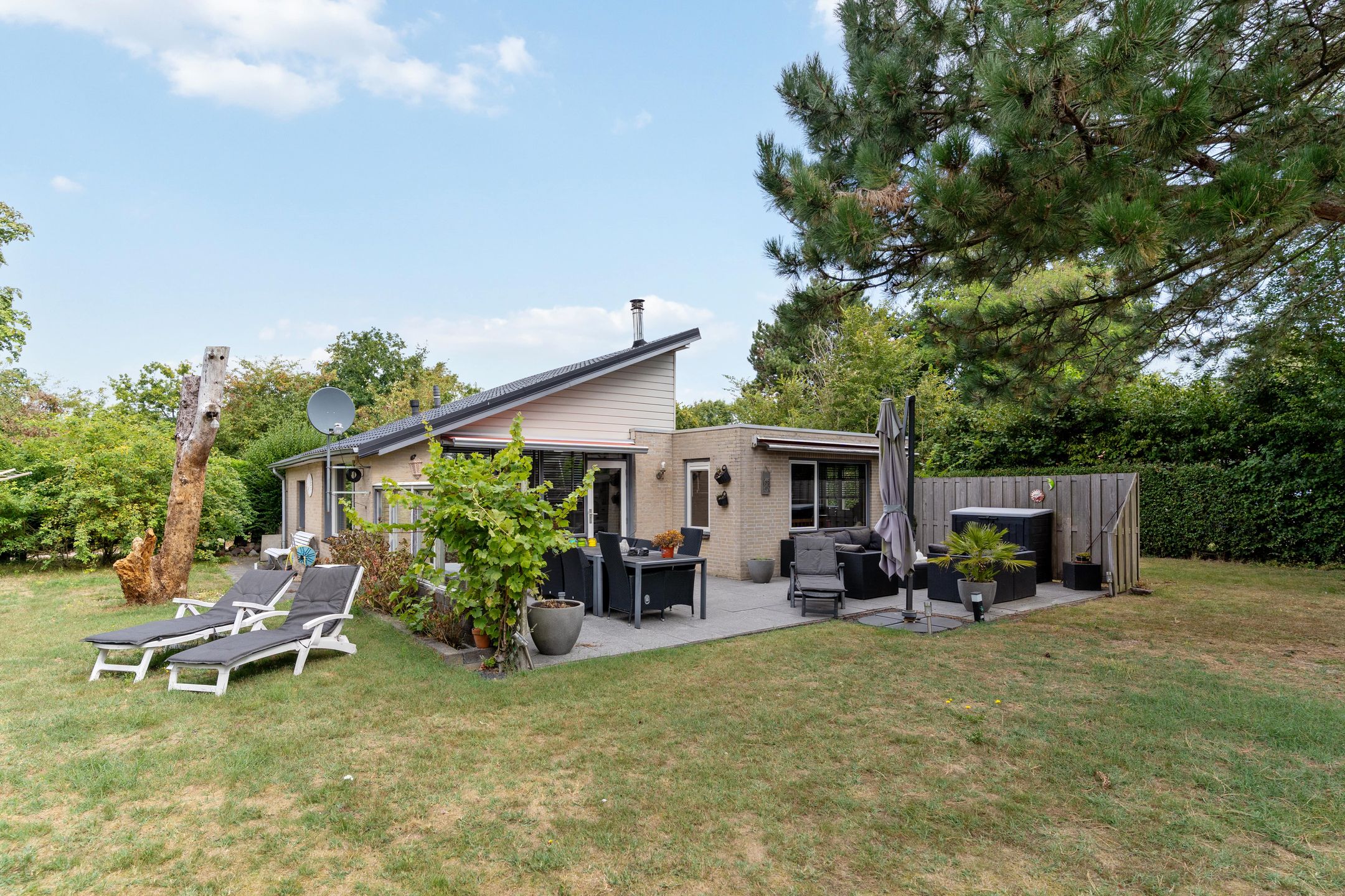 4-bedroom freehold villa in Ouddorp — photo 2 of 5