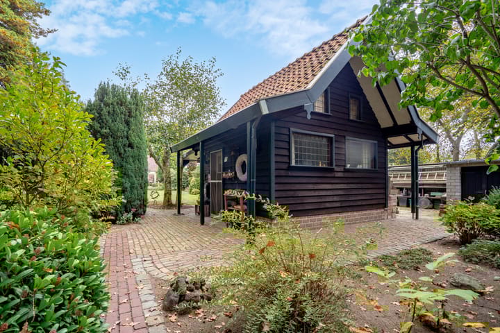 Photo 3 of Frederiksweg 18