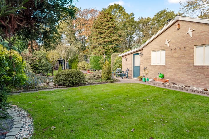 Photo 33 of Frederiksweg 18