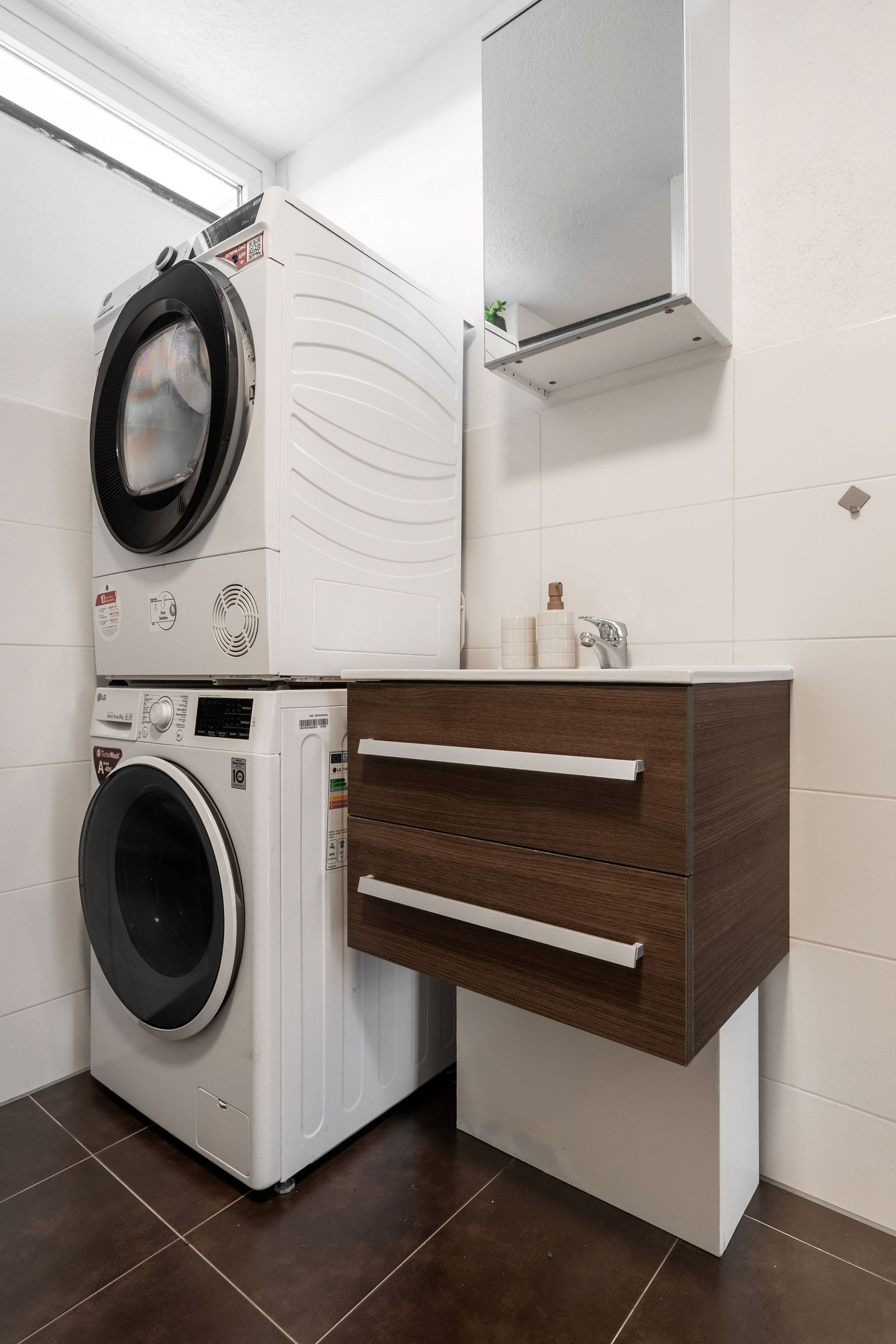 Foto 25 van Botter 24 9