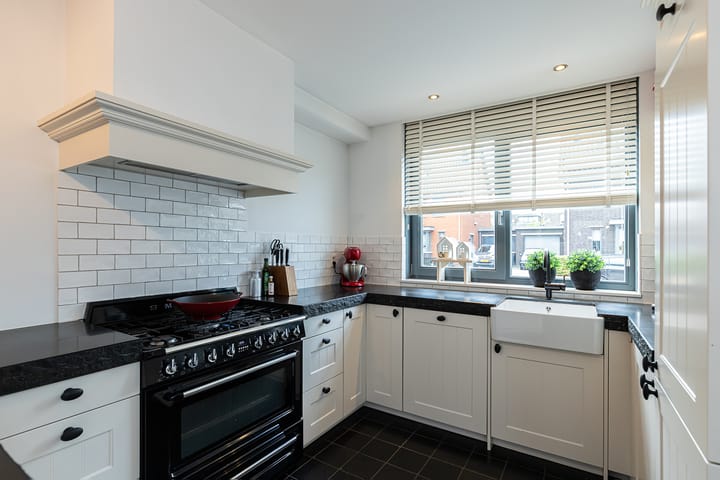 Photo 3 of Ocker Repelaerstraat 22