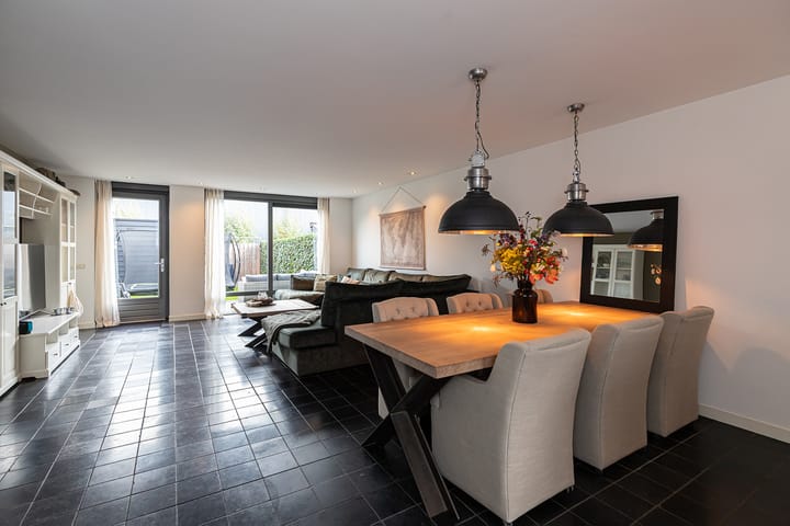 Photo 6 of Ocker Repelaerstraat 22