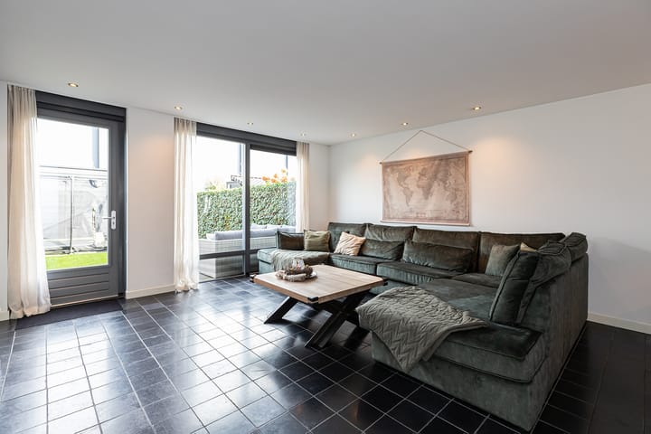 Photo 7 of Ocker Repelaerstraat 22