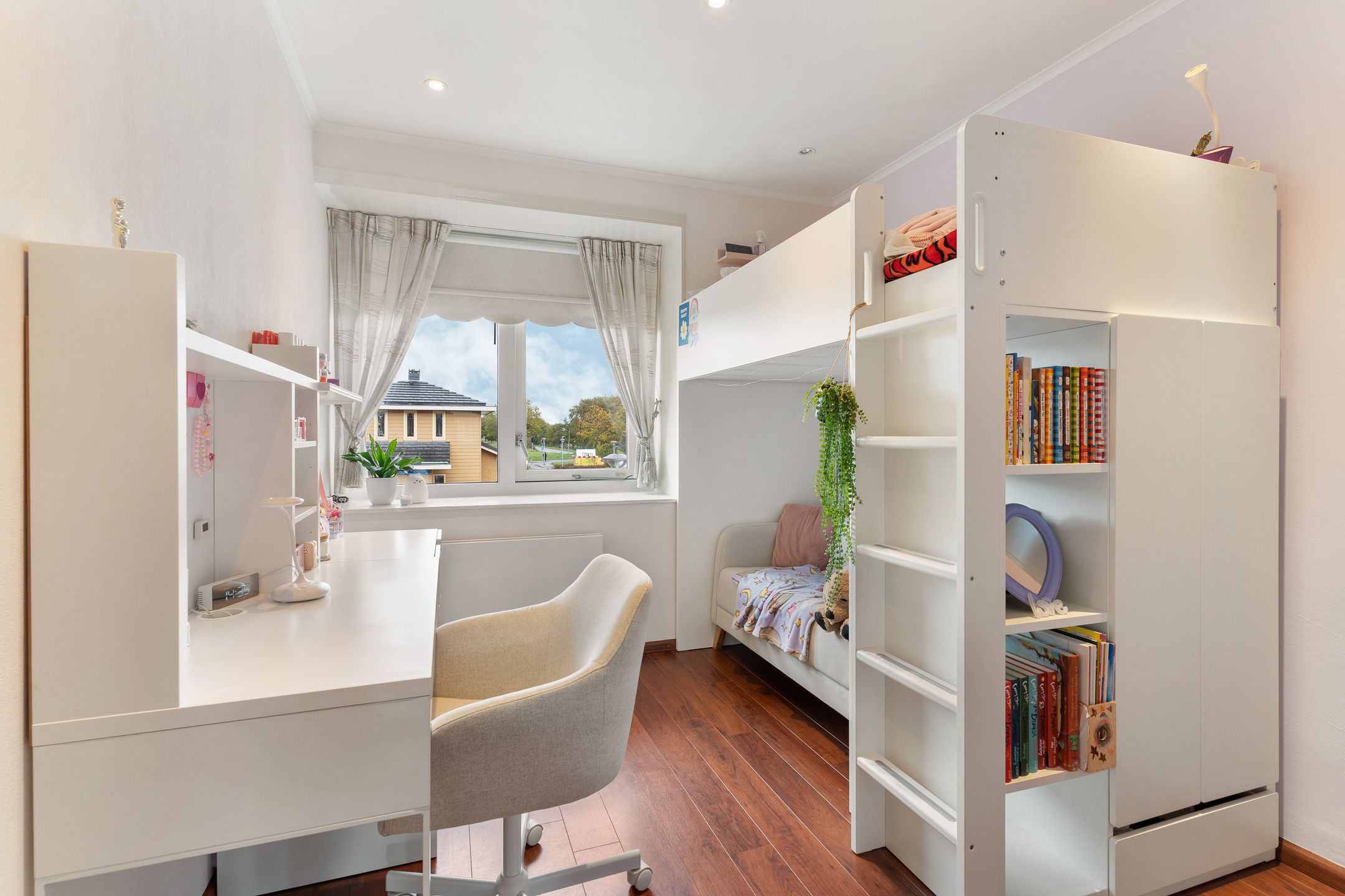 Foto 33 van Piloot Stormstraat 32