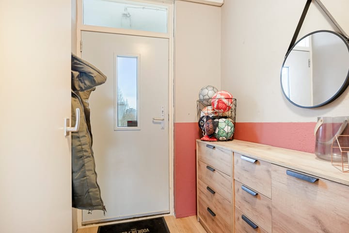 Foto 12 van Venusstraat 304