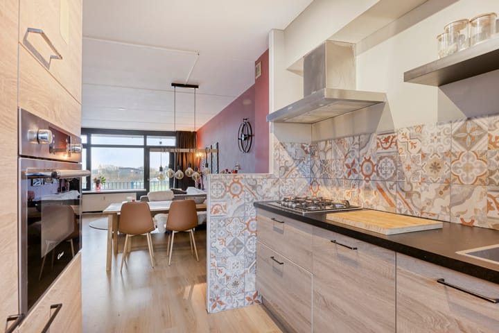 Foto 10 van Venusstraat 304