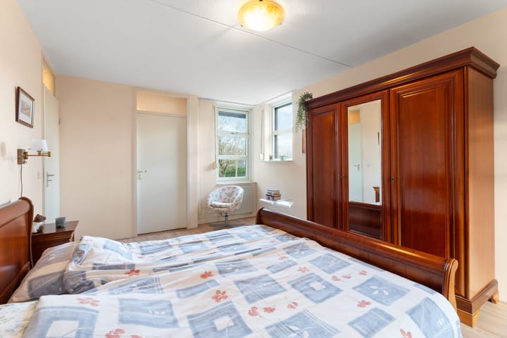 Photo 32 of Slingebeekstraat 104