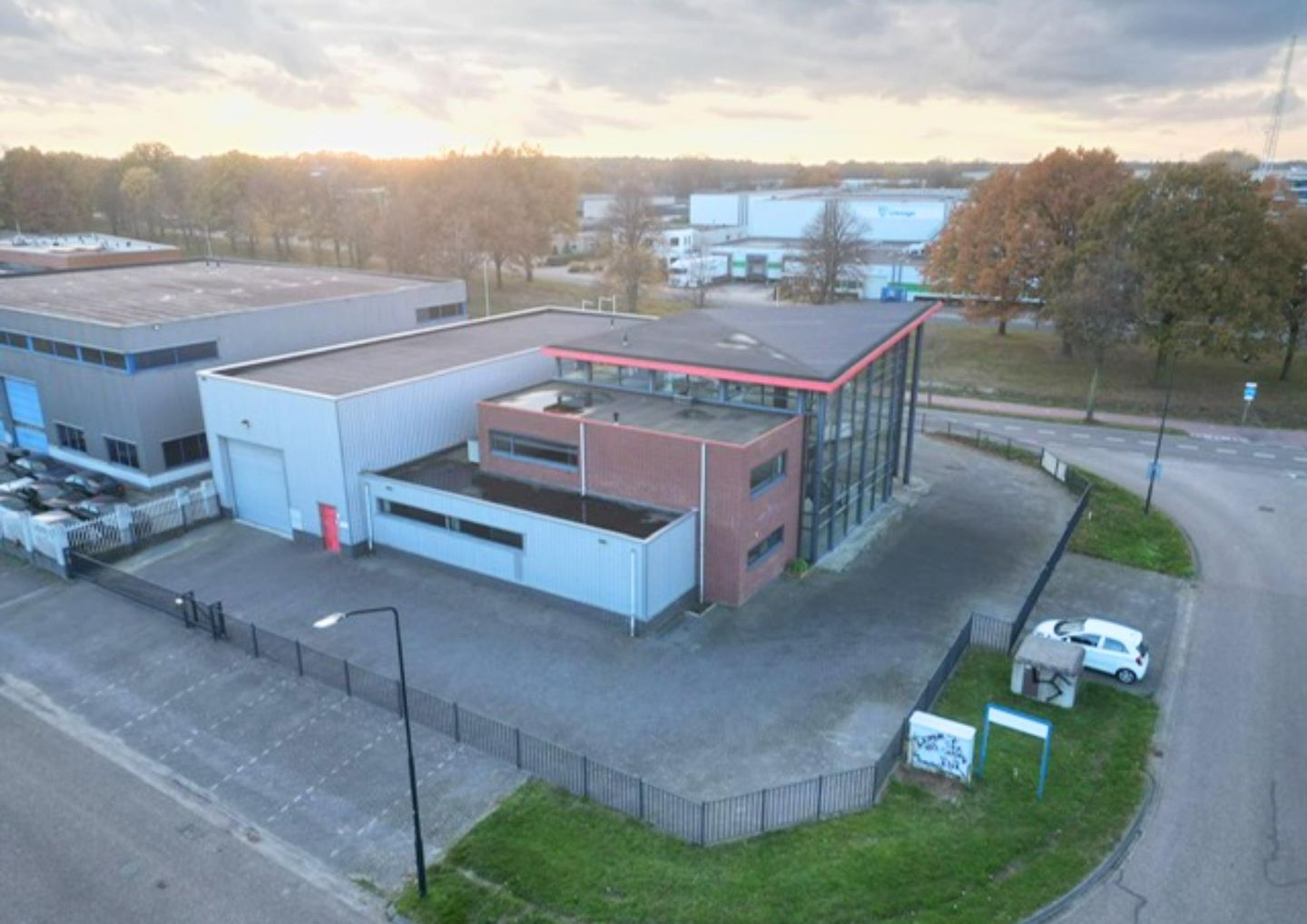 Bekijk foto 3 van Ommelseweg 44-d