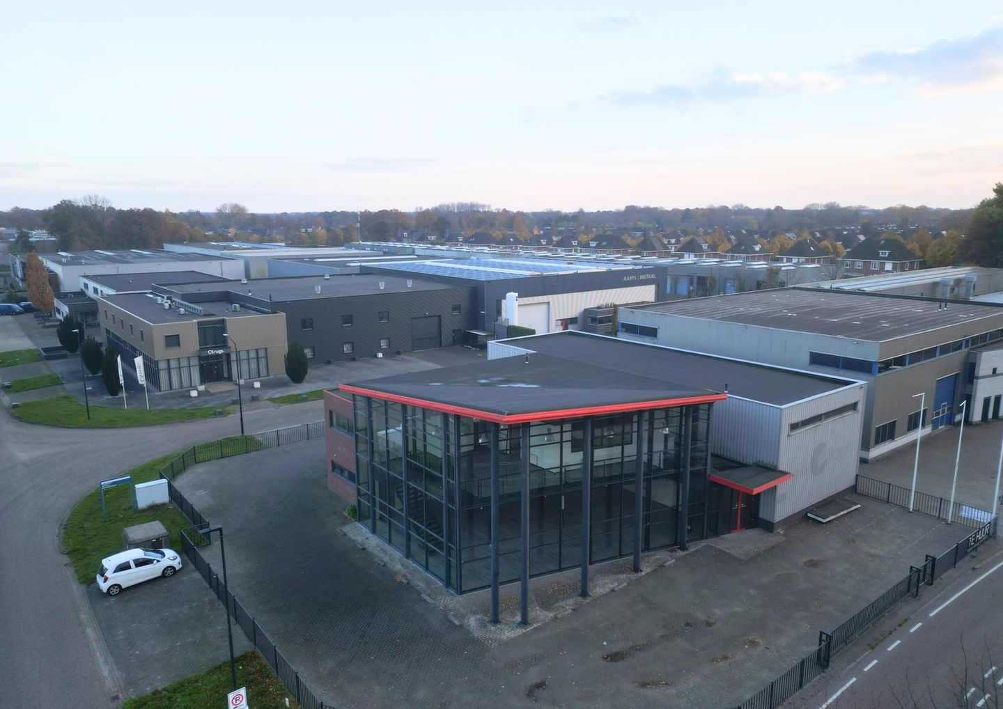 Bekijk foto 1 van Ommelseweg 44-d