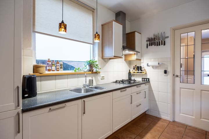 Photo 15 of Wieger van den Bosstraat 2