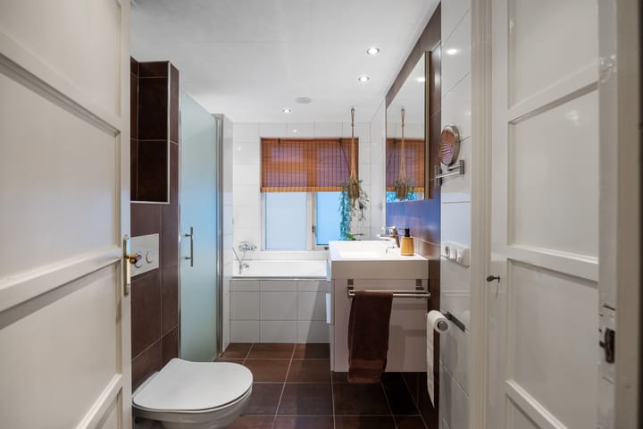 Photo 33 of Wieger van den Bosstraat 2