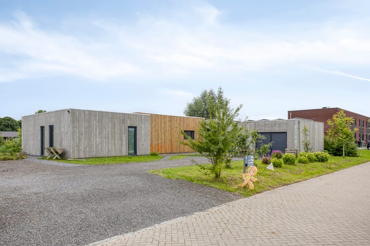 Photo 42 of Charles Darwinstraat 9