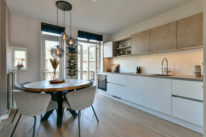 Photo 6 of Joris van Andringastraat 24-2