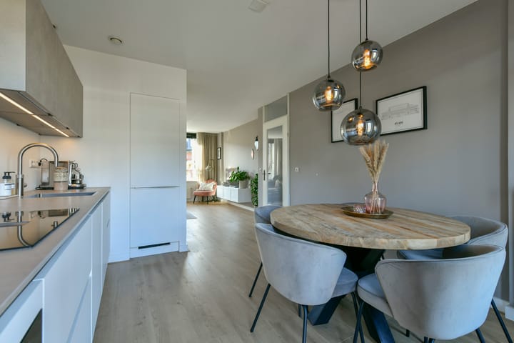 Photo 11 of Joris van Andringastraat 24-2