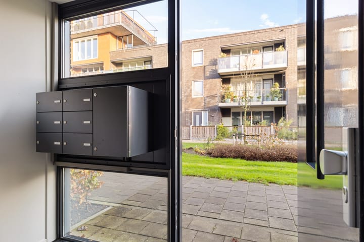 Photo 2 of De Noord 64-E