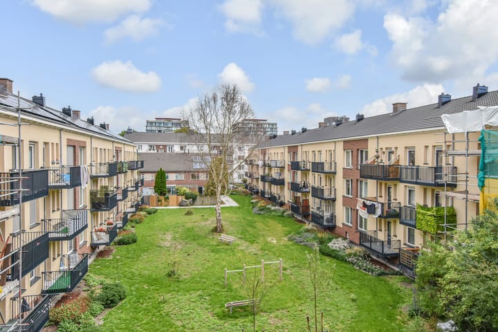 Photo 21 of Dr H. Colijnlaan 171