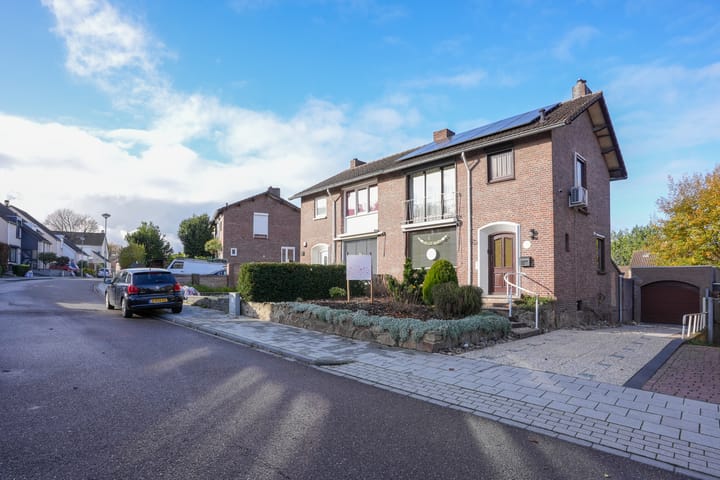 Photo 28 of Dr. Nolensstraat 31