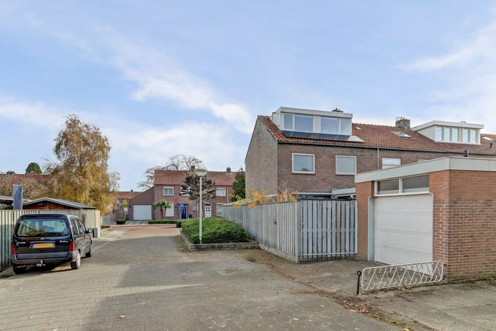 Foto 38 van Mr. T.J. Verschuurstraat 20