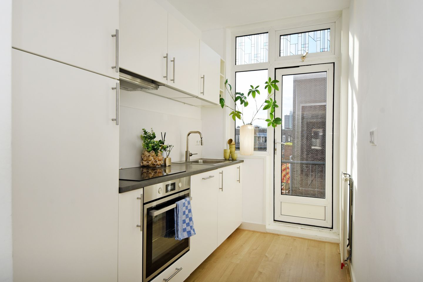 Foto 4 van Van Heutszstraat 147