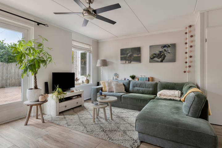 Photo 14 of Julianastraat 5