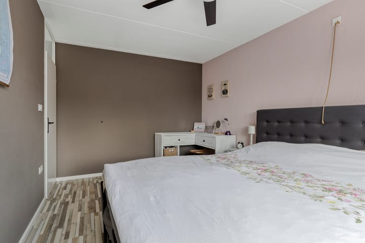 Photo 26 of Julianastraat 5