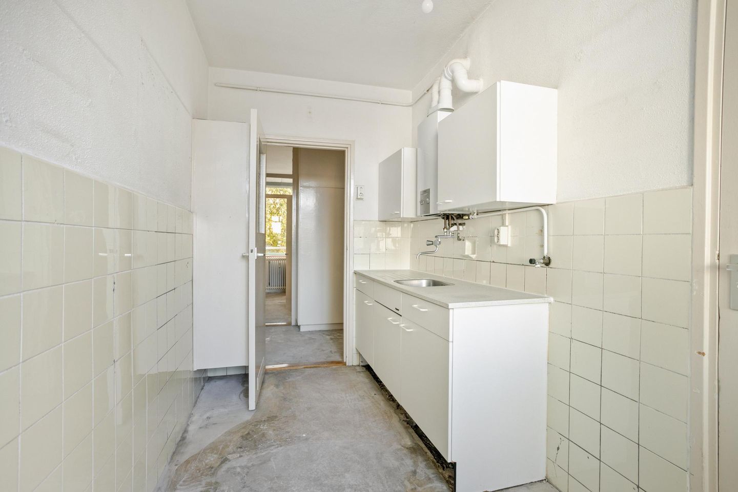 Photo 10 of Blaauwstraat 110
