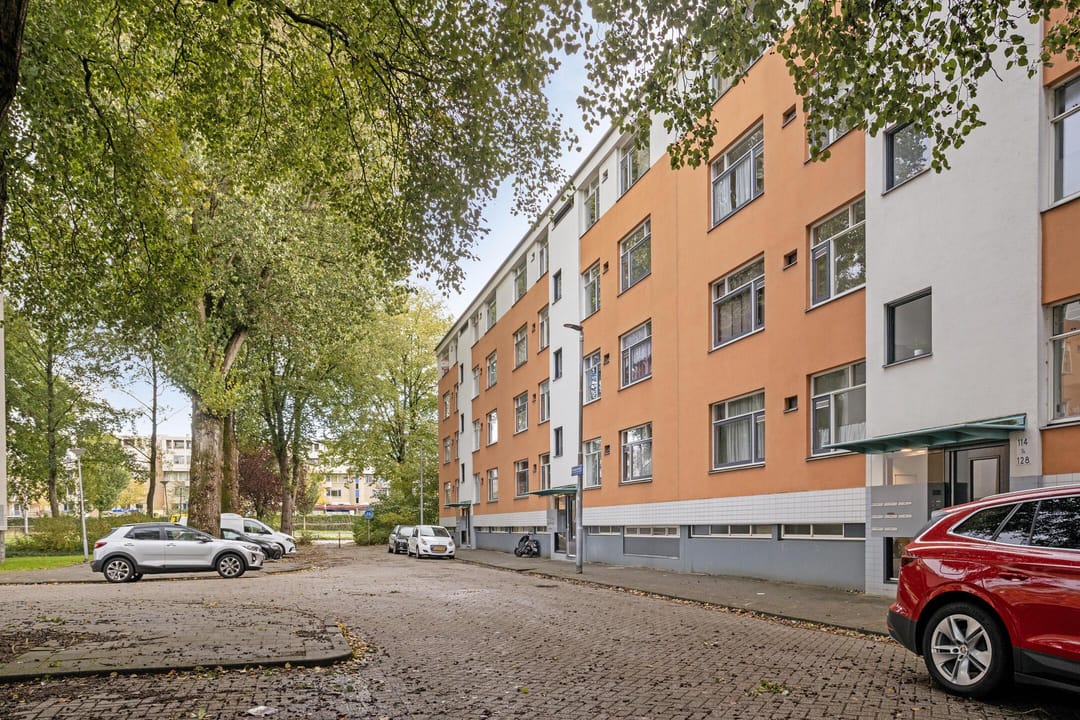 Photo 16 of Blaauwstraat 110