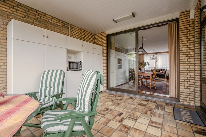 Photo 10 of Schout Offermanstraat 33