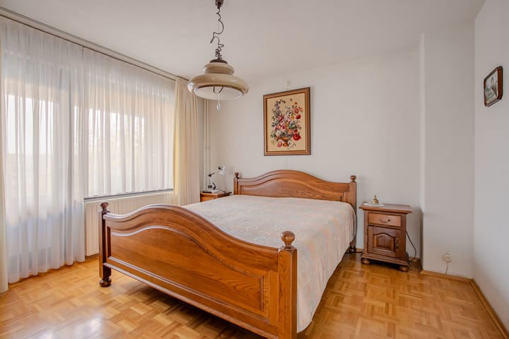 Photo 18 of Schout Offermanstraat 33