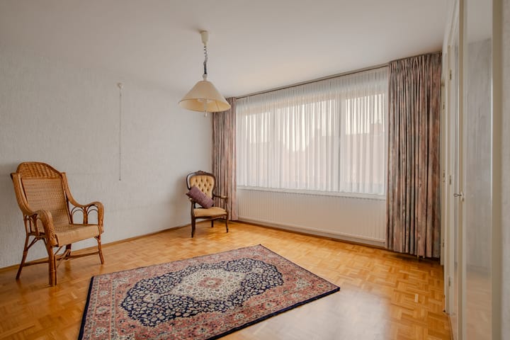 Photo 22 of Schout Offermanstraat 33