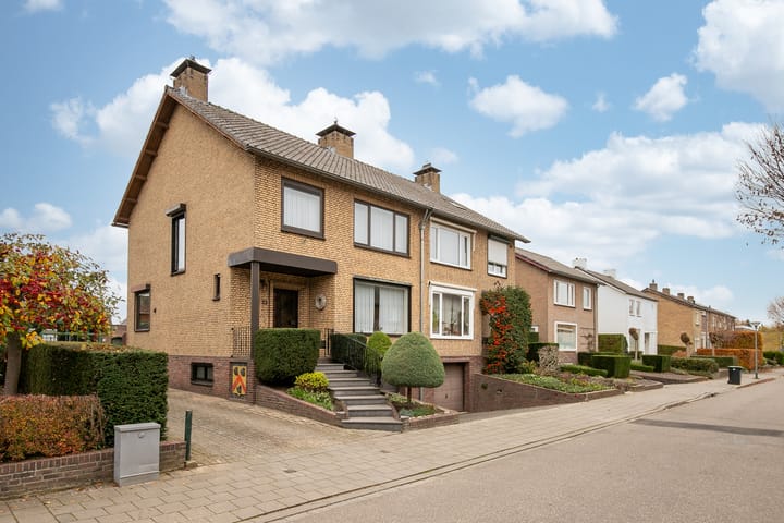 Photo 30 of Schout Offermanstraat 33