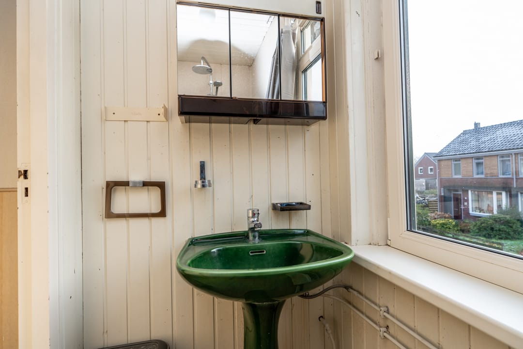 Foto 28 van Schuttevaerstraat 7