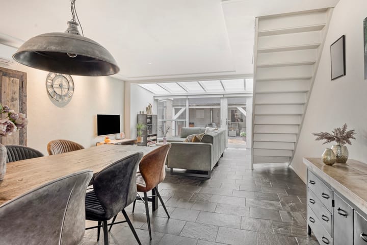 Foto 11 van De Beukums 17