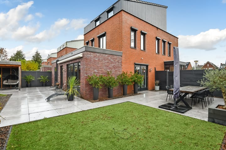 Foto 44 van Regenboog 231