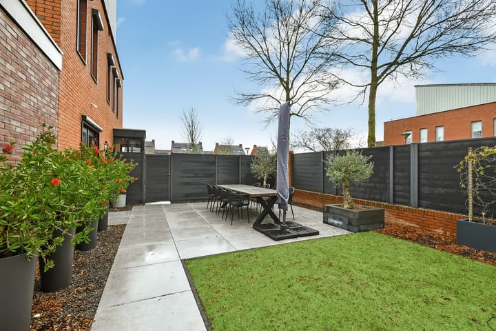 Foto 46 van Regenboog 231