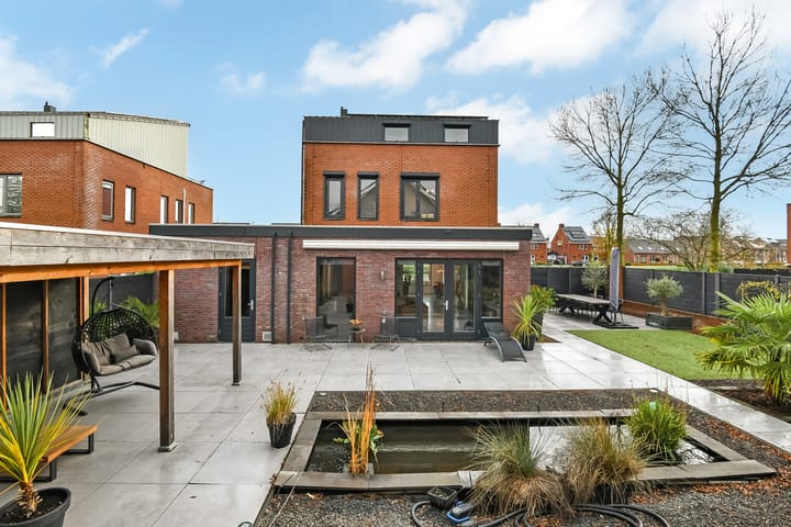 Foto 52 van Regenboog 231