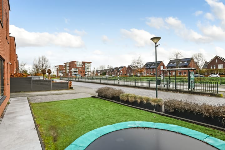 Foto 56 van Regenboog 231