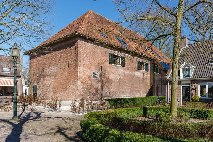 Photo 24 of Burgemeester van den Boschstraat 44-F