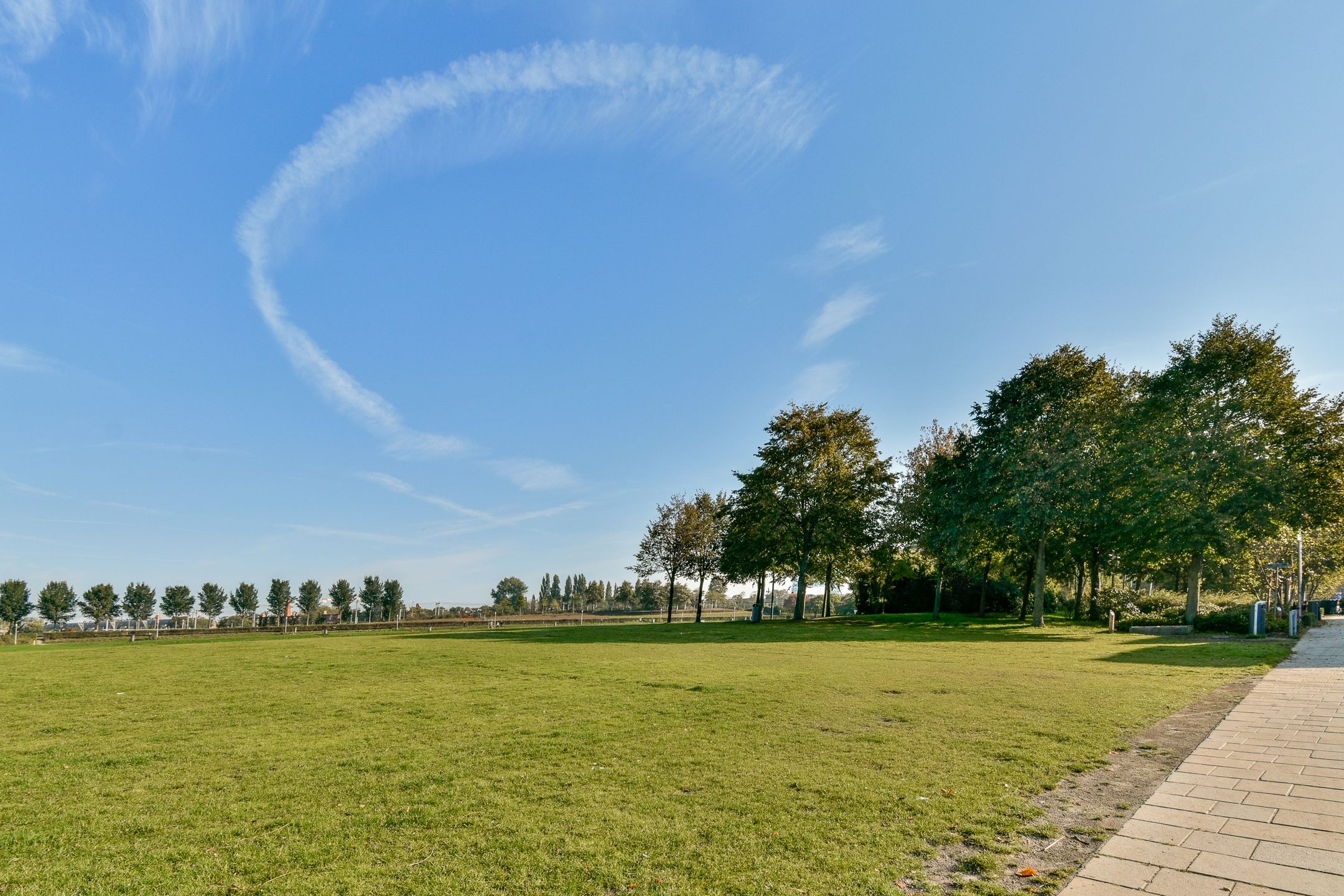 Foto 30 van Van Hogendorpstraat 181-2