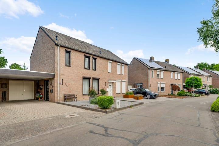 Photo 33 of Magnoliastraat 70