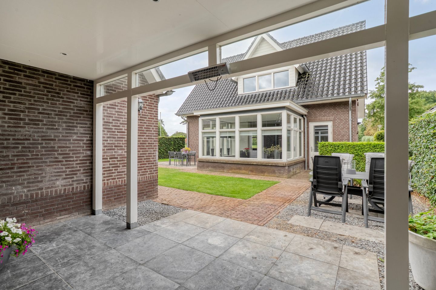 Foto 44 van De Vrijhofweg 3