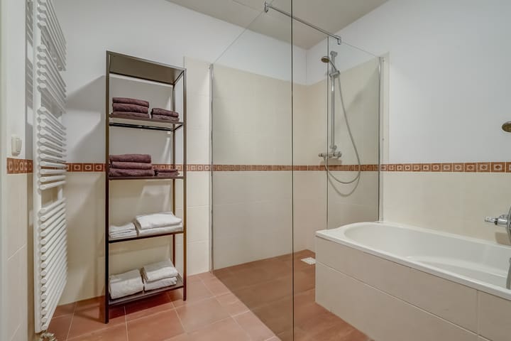 Photo 32 of De Halte 109