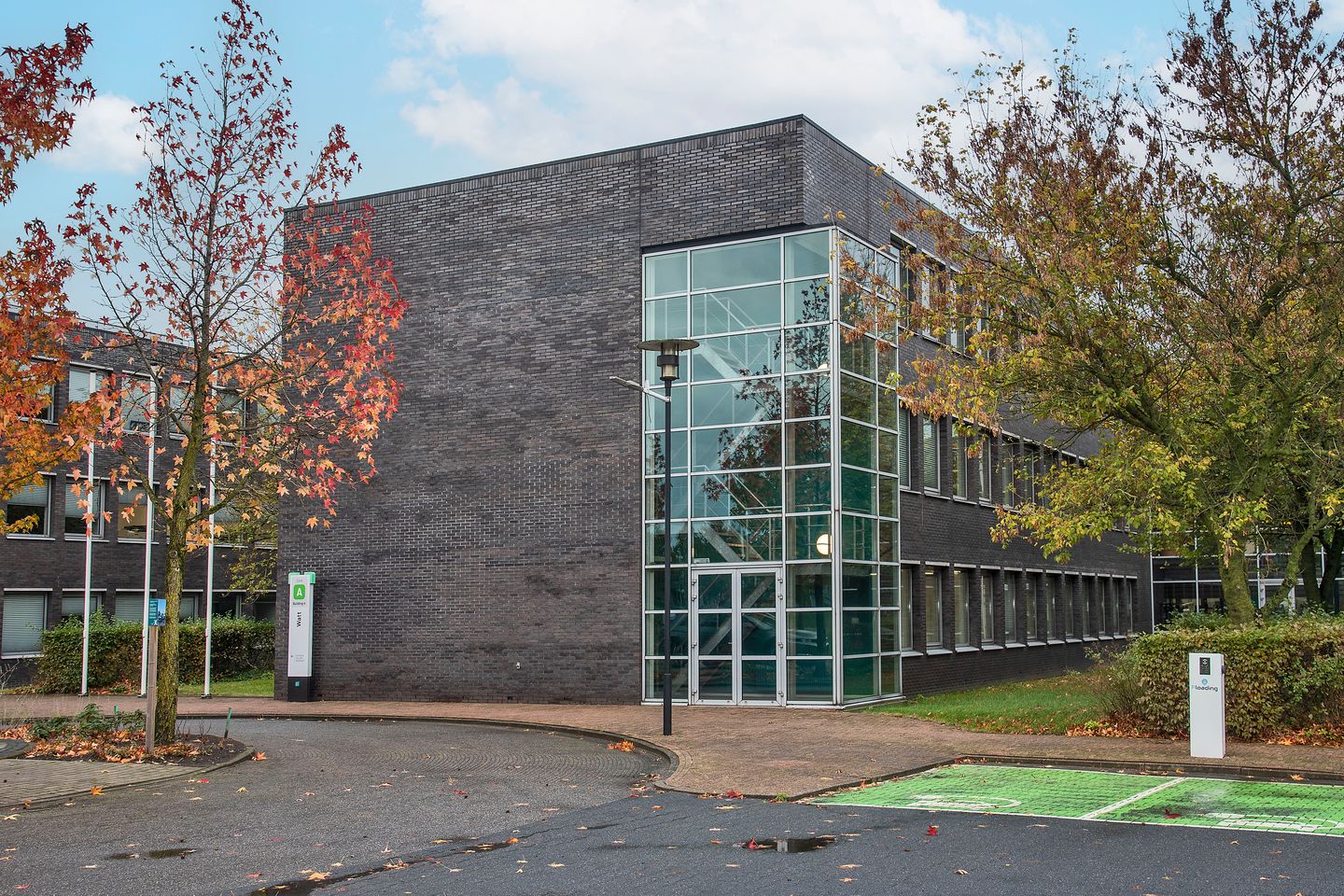 Bekijk foto 1 van Europalaan 202