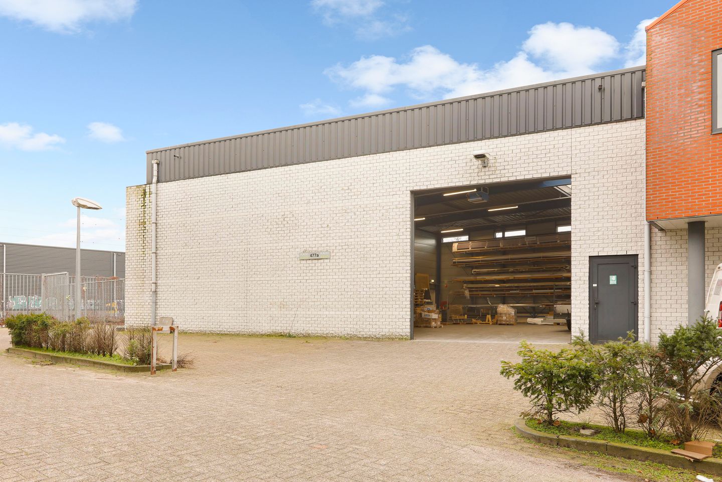 View photo 2 of Koningin Wilhelminaweg 477