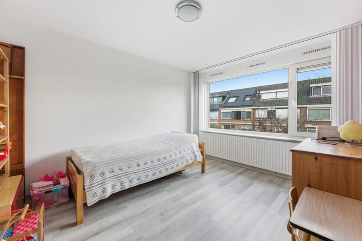 Photo 18 of Brederostraat 43